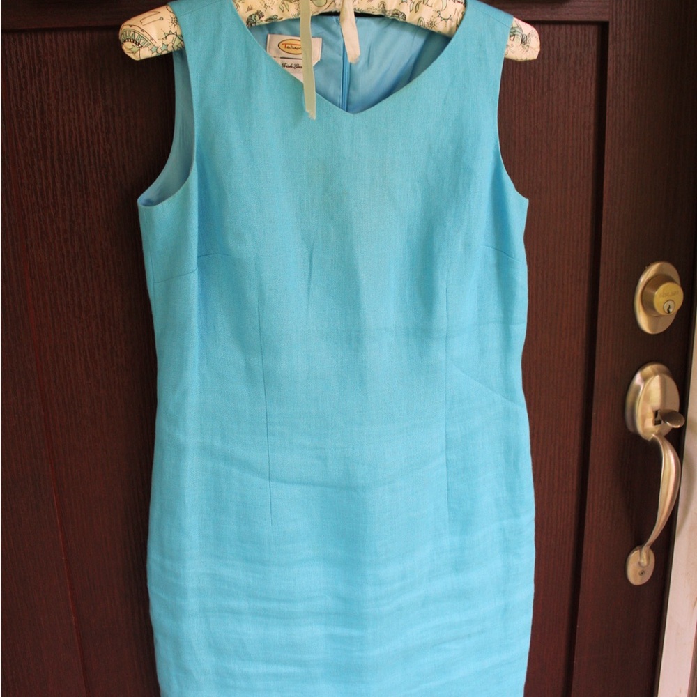 Talbots size 6 turquoise linen dress for spring or summer.